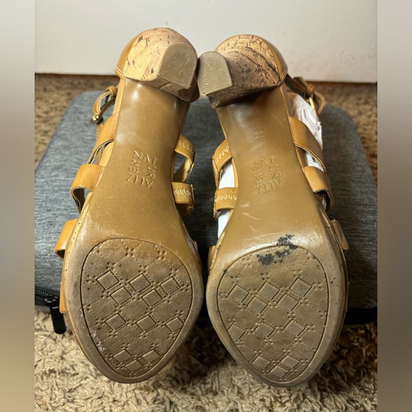 Brown Strappy Heel - Picture 7 of 9